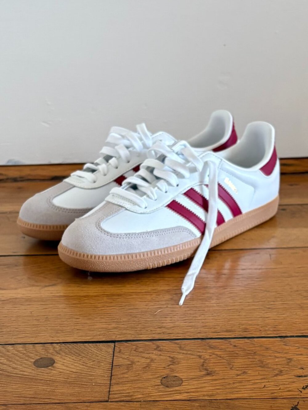 Samba OG Mens Lifestyle Shoes (White/Burgundy/Gum) | Size 9.5 | BRAND NEW!!